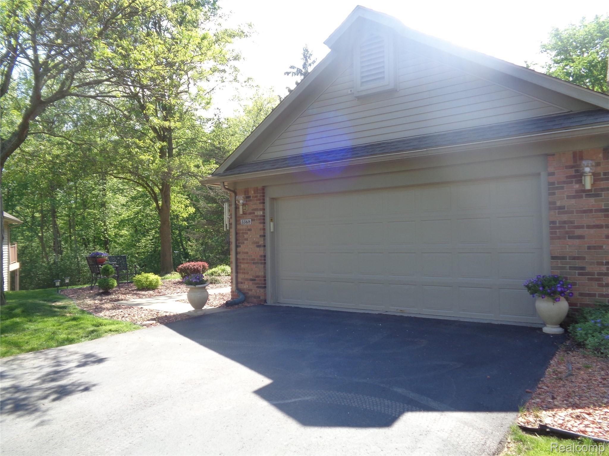 3368 Rivers Edge Drive Wayne, MI 48184 - Photo 62 of 64 DSC02738.JPG