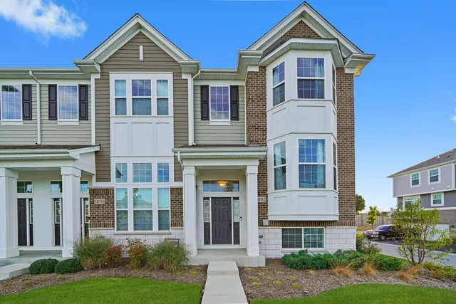 $429,999 | 14052 South Belmont Drive, Homer Glen, IL 60491