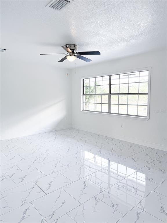 2104 Southwest 38th Avenue Ocala, FL 34474 - Photo 9 of 27
