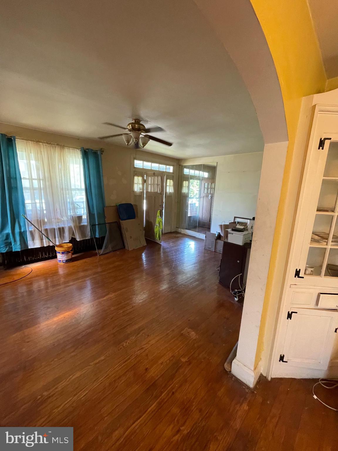 4217 Ridgewood Avenue Baltimore, MD 21215 - Photo 2 of 17 Gallery Image 2