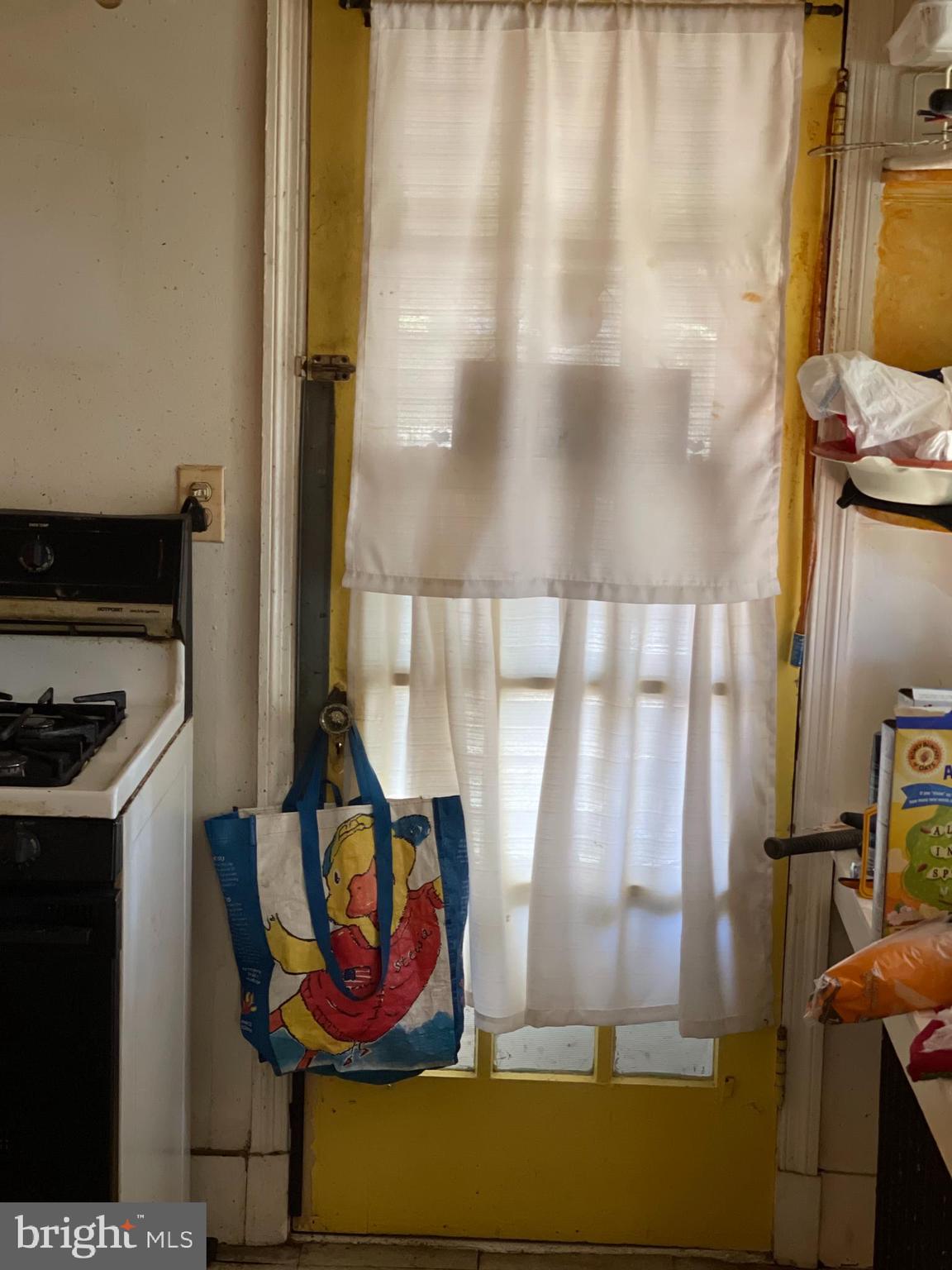 4217 Ridgewood Avenue Baltimore, MD 21215 - Photo 6 of 17 Gallery Image 6