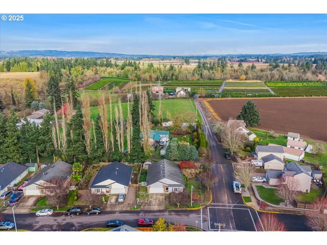 view of an outdoor space with seating area