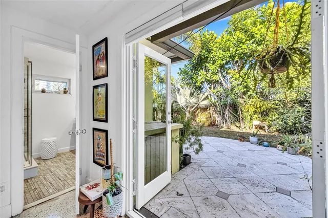 a view of entryway door