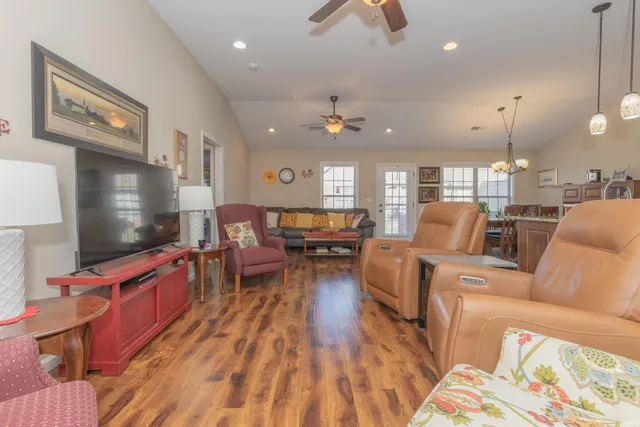 $285,000 | 4432 Mystic Creek Drive, Evansville, IN 47715