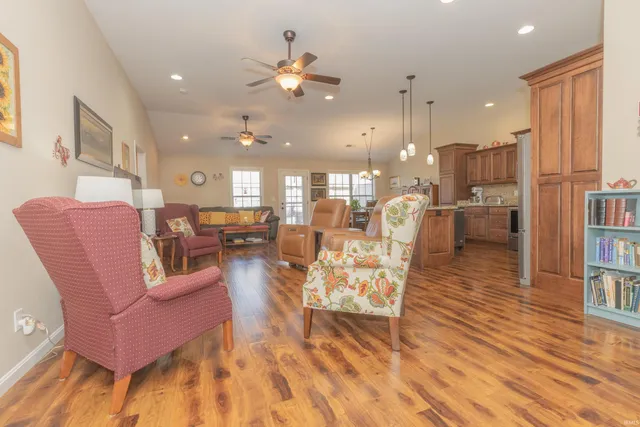 $285,000 | 4432 Mystic Creek Drive, Evansville, IN 47715