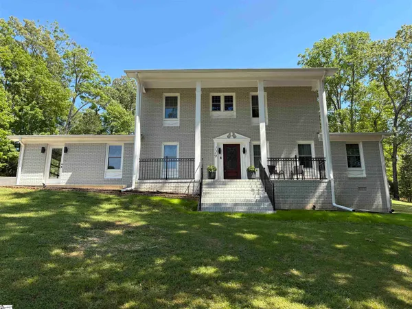 $425,000 | 129 Highland Drive, Duncan, SC 29334