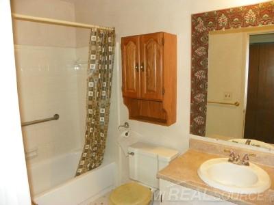 8401 18 18 Mile Road, Unit 127/F Sterling Heights, MI 48313 - Photo 9 of 14