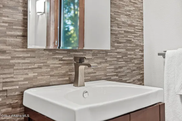 $2,875,000 | 8817 West Riverview Drive, Coeur D'Alene, ID 83814