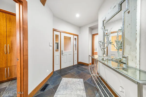 $2,875,000 | 8817 West Riverview Drive, Coeur D'Alene, ID 83814