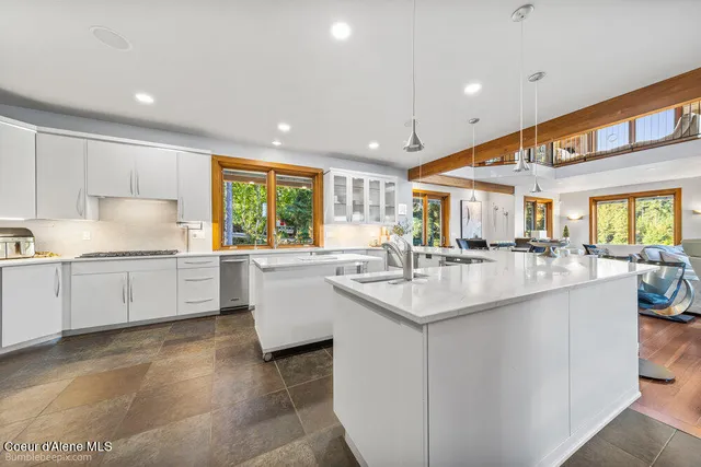 $3,100,000 | 8817 West Riverview Drive, Coeur D'Alene, ID 83814