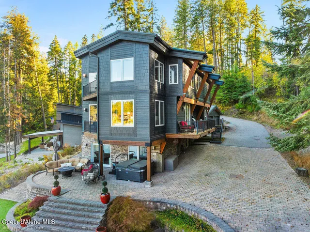 $3,100,000 | 8817 West Riverview Drive, Coeur D'Alene, ID 83814