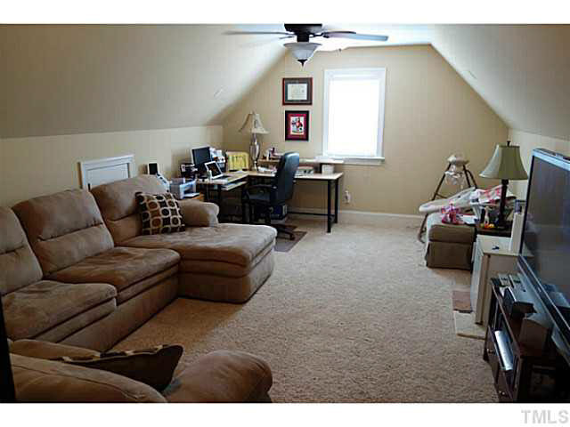 1321 Wakefield Farm Road Zebulon, NC 27597 - Photo 6 of 25 Photo 6