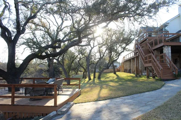 $1,355,000 | 23521 Flat Creek Drive, Marble Falls, TX 78654