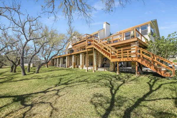$1,355,000 | 23521 Flat Creek Drive, Marble Falls, TX 78654
