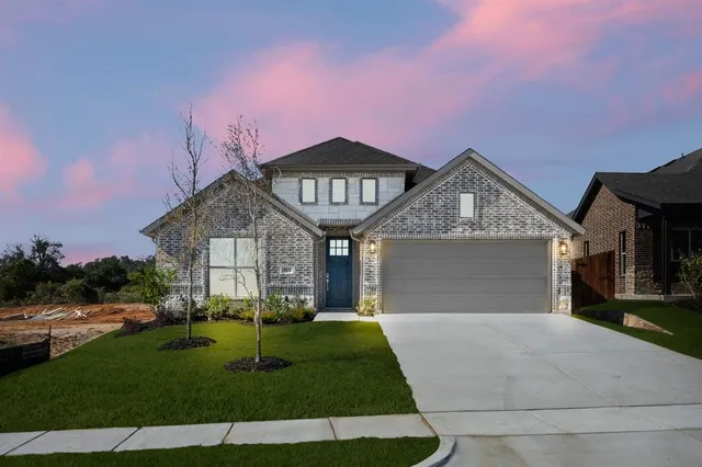 $359,888 | 513 Waterford Pk Boulevard, Weatherford, TX 76087
