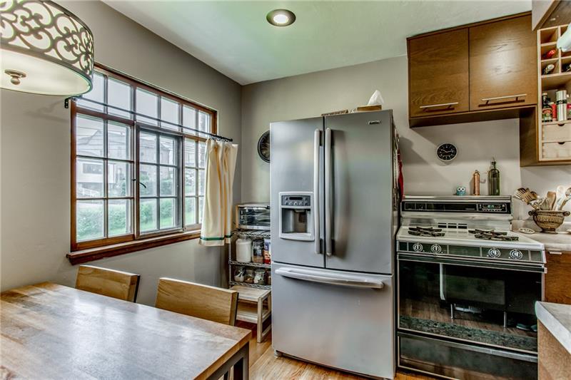 504 Friday Road Pittsburgh, PA 15209 - Photo 4 of 21 Gallery Image 4