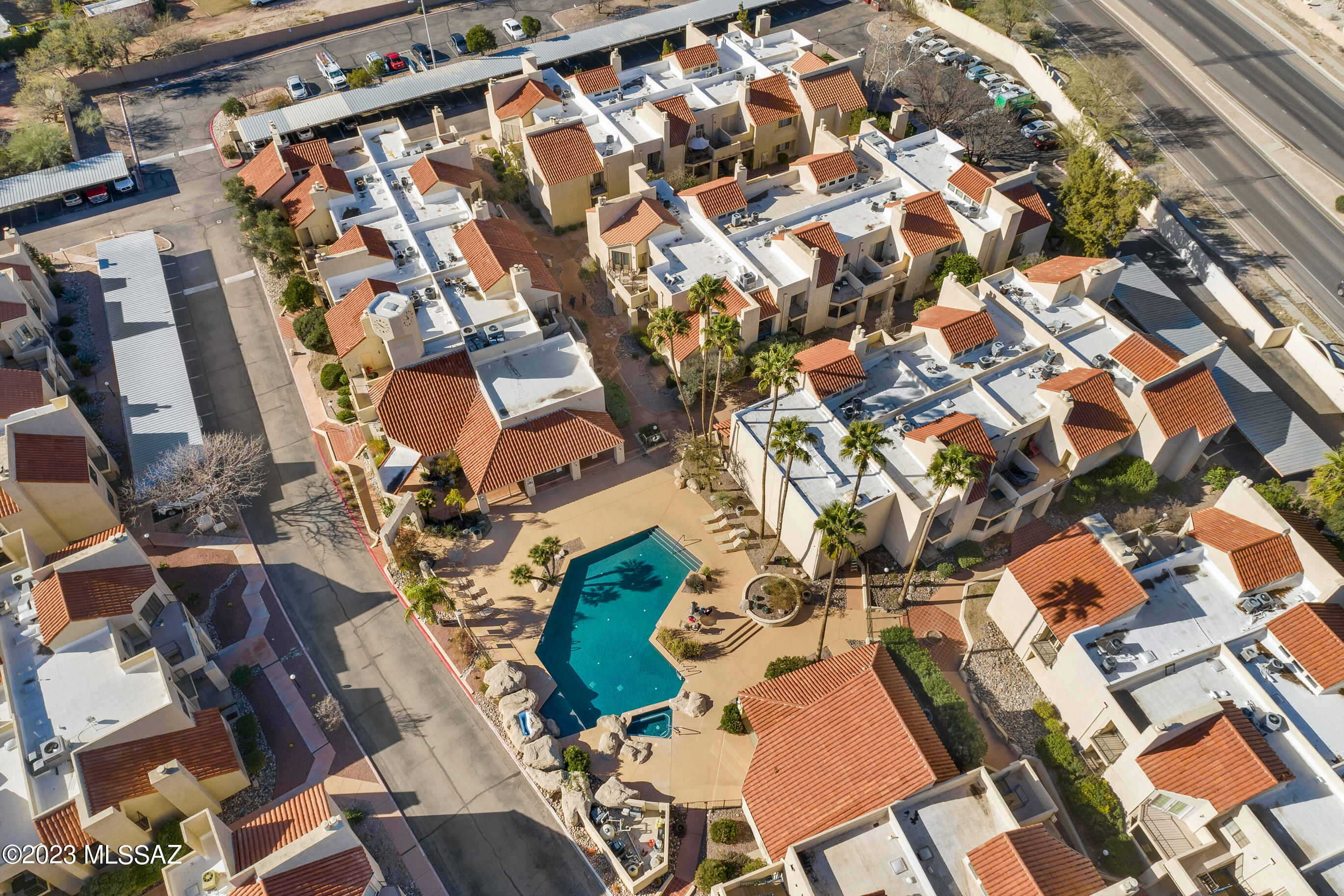 1200 East River Road, Unit J130 Tucson, AZ 85718 - Photo 20 of 21