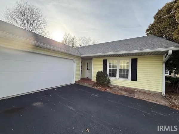$235,000 | 3919 South Laurel Court, Bloomington, IN 47401