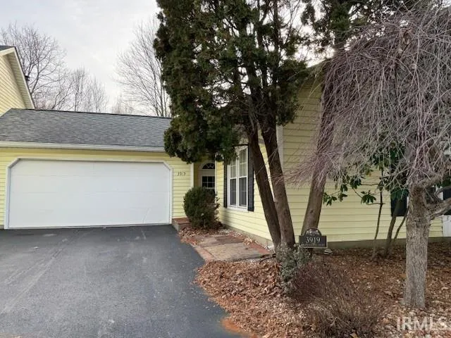 $259,500 | 3919 South Laurel Court, Bloomington, IN 47401