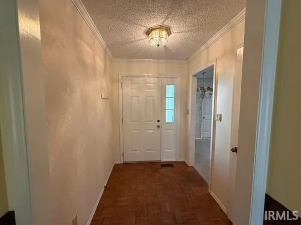 $235,000 | 3919 South Laurel Court, Bloomington, IN 47401