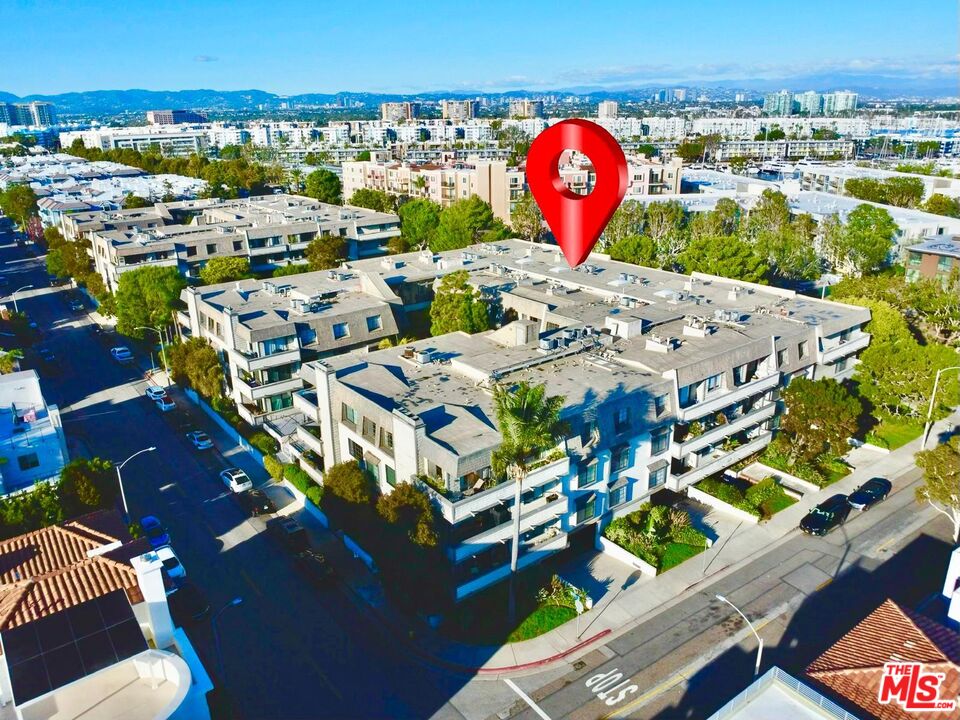 5100 Vía Dolce, Unit 305 Marina del Rey, CA 90292 - Photo 22 of 54 a picture of city view