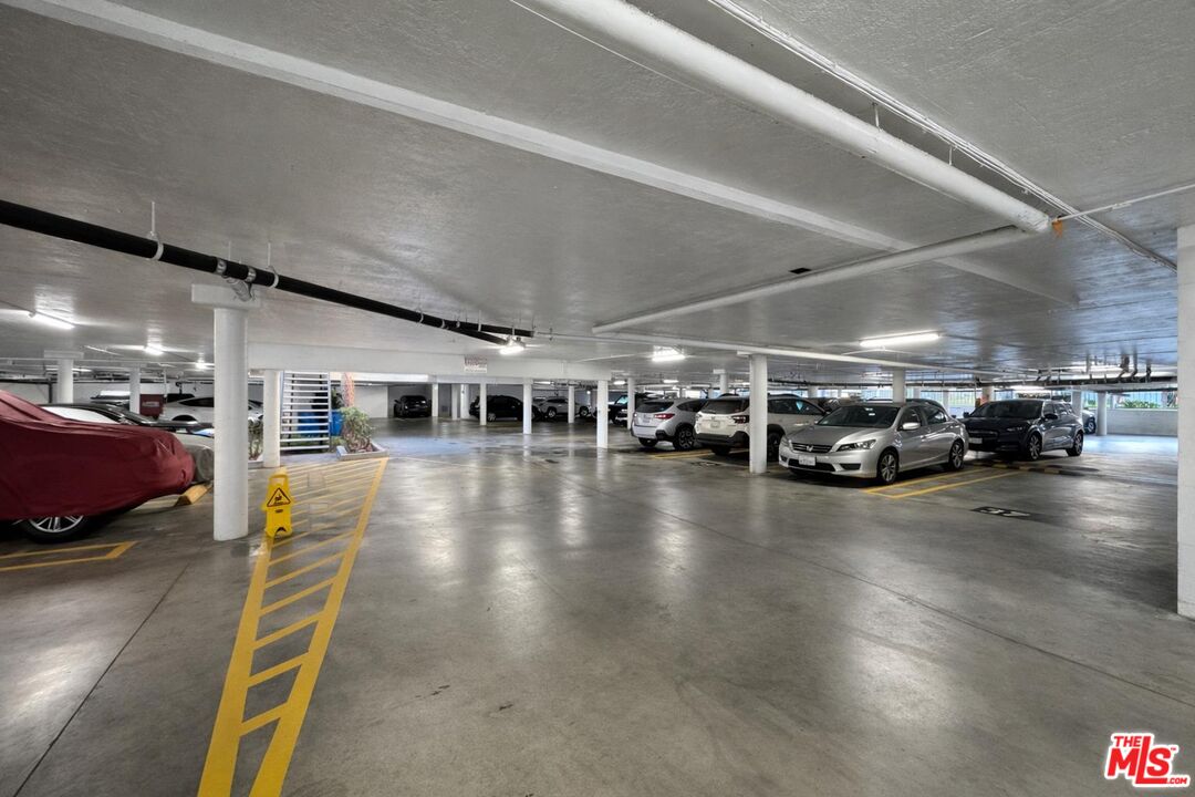 5100 Vía Dolce, Unit 305 Marina del Rey, CA 90292 - Photo 54 of 54 a view of a parking area