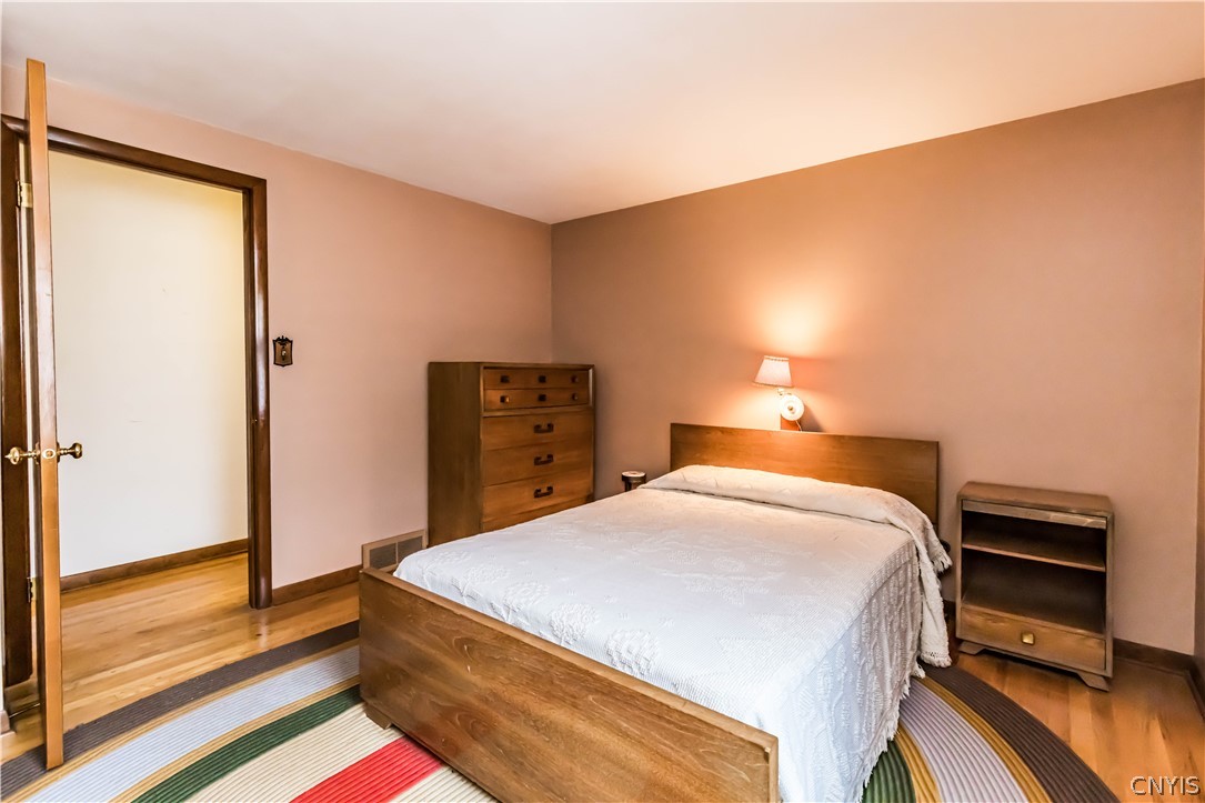 101 Longmeadow Circle Syracuse, NY 13205 - Photo 6 of 12