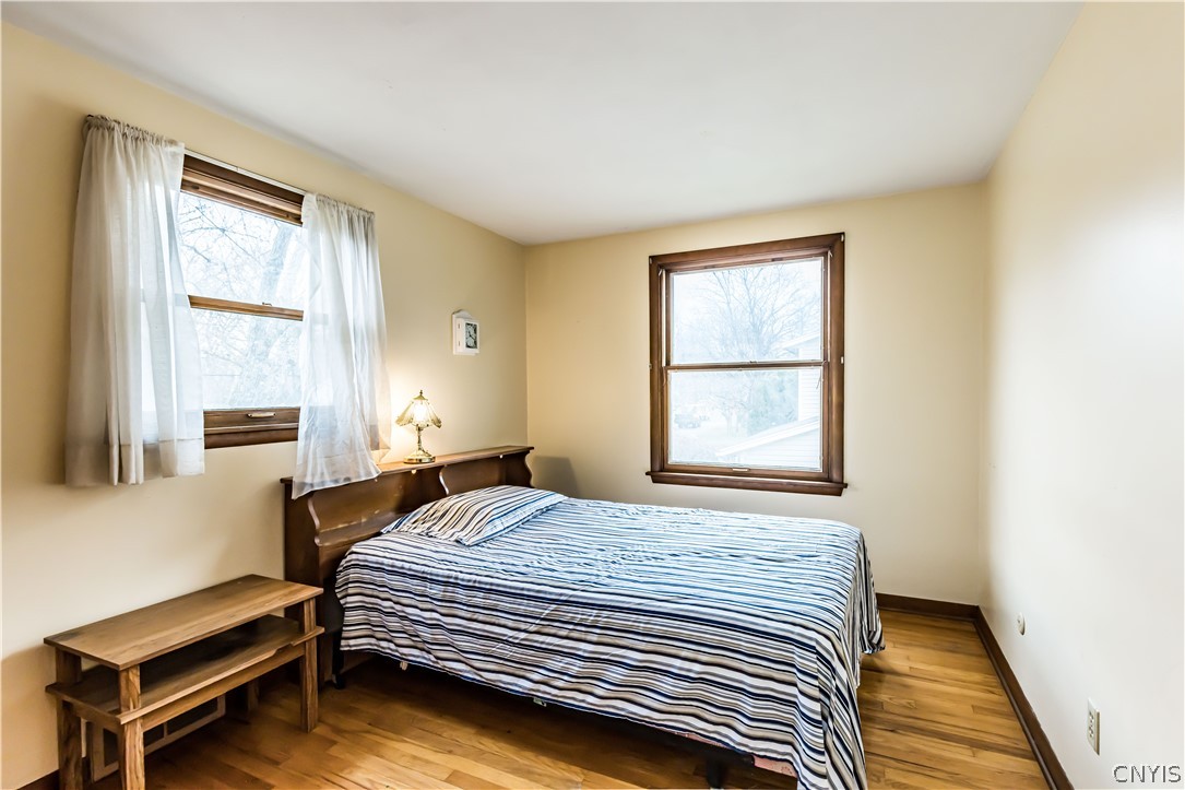 101 Longmeadow Circle Syracuse, NY 13205 - Photo 8 of 12