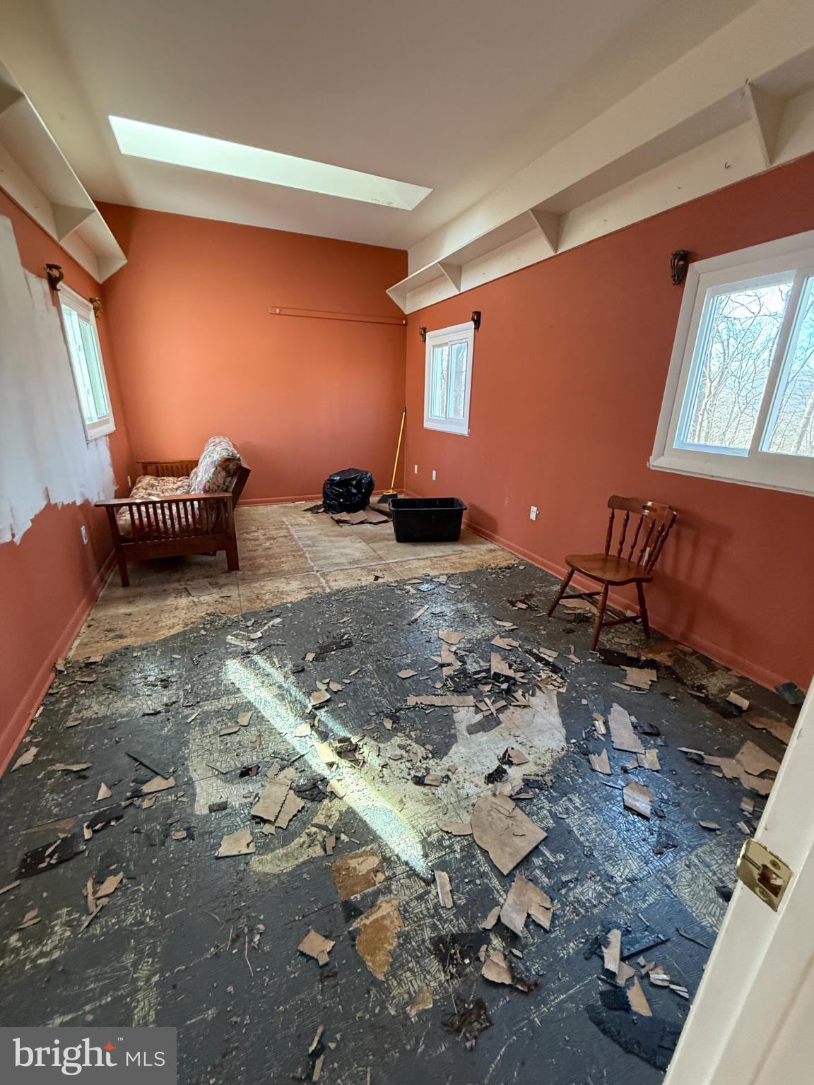 13528 John Kline Road Smithsburg, MD 21783 - Photo 18 of 21 a backyard of a house