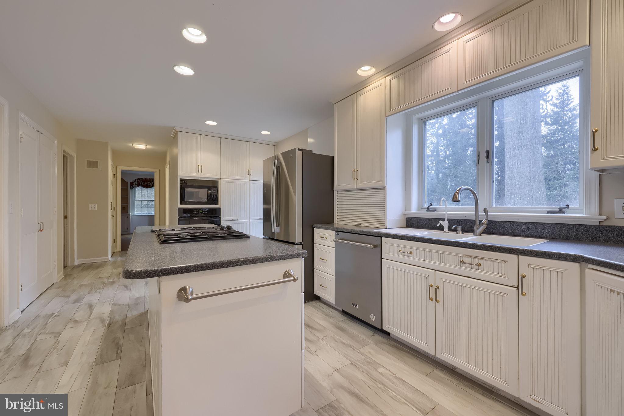 1428 Center Road Lancaster, PA 17603 - Photo 20 of 64