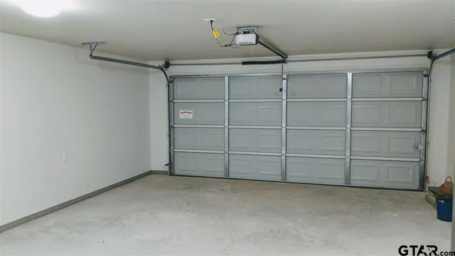 $1,900 | 15164 County Road 178, Tyler, TX 75703