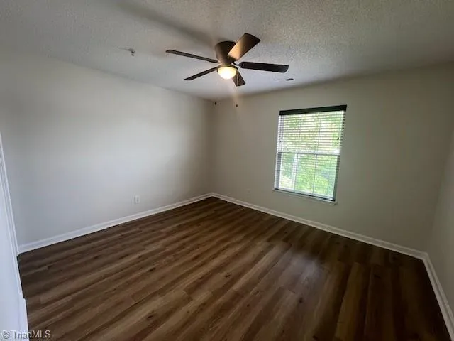 $1,200 | 905 Hanahan Court, Unit 3D, Greensboro, NC 27409