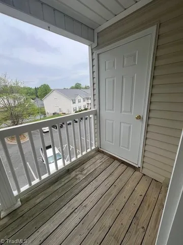 $1,200 | 905 Hanahan Court, Unit 3D, Greensboro, NC 27409