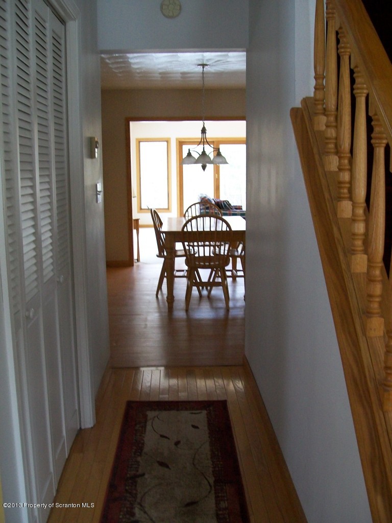 90 Daniels Road Hawley, PA 18428 - Photo 5 of 46 Gallery Image 5
