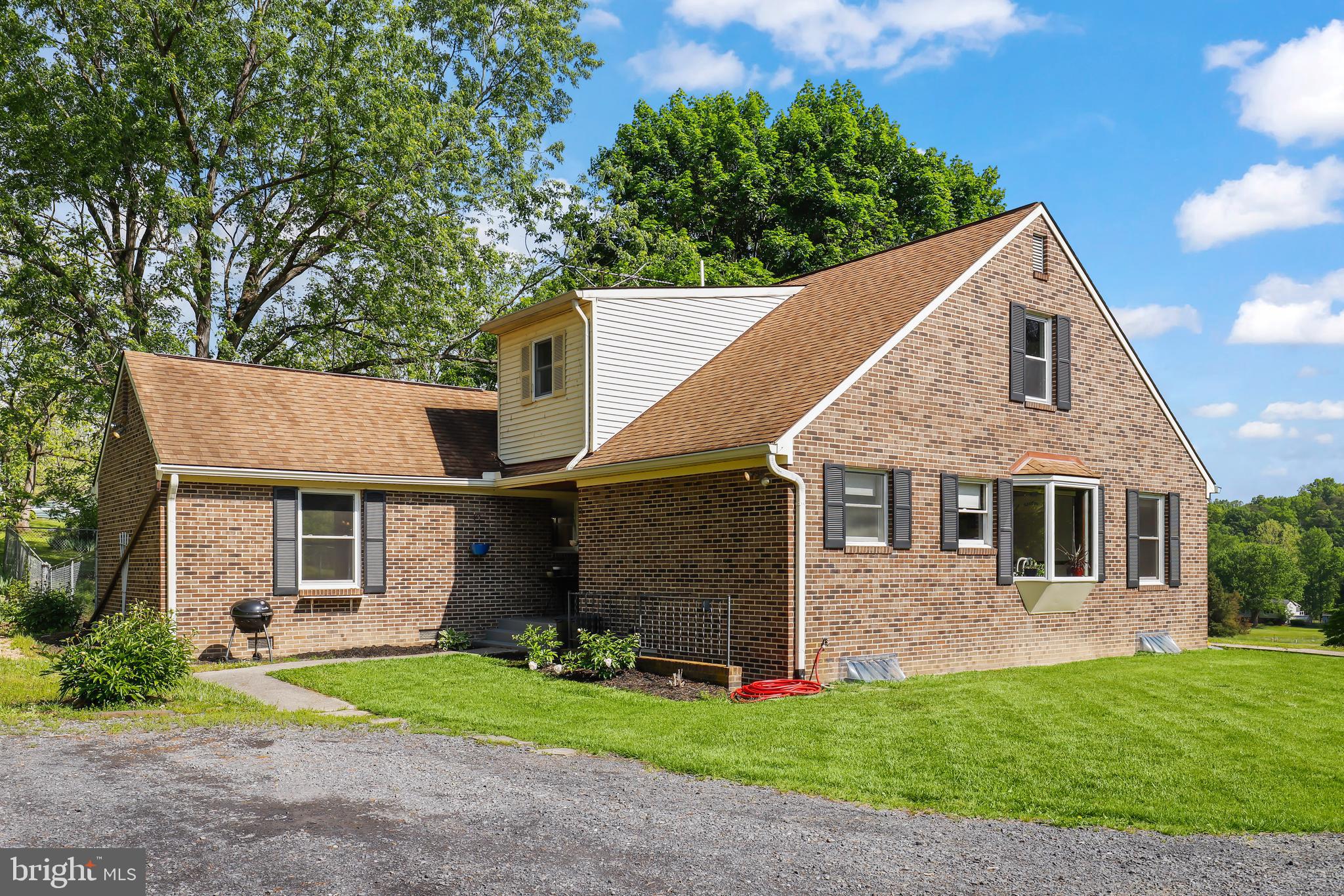 698 Forest View Road Edinburg, VA 22824 - Photo 6 of 54 Gallery Image 6