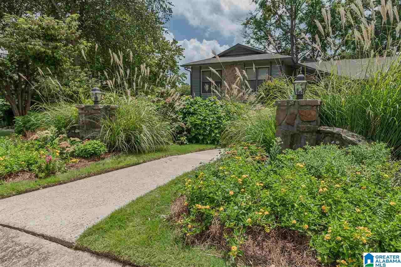 1717 Cedarwood Road Birmingham, AL 35216 - Photo 4 of 49