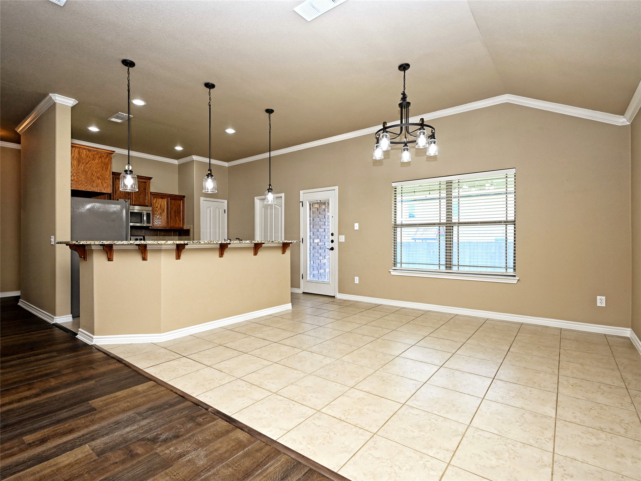 224 Geode Lane Jarrell, TX 76537 - Photo 15 of 36