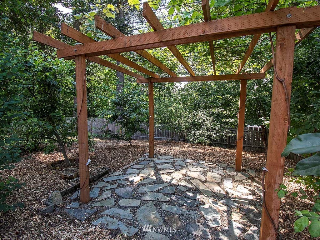 20005 95th Place Northeast Bothell, WA 98011 - Photo 19 of 20