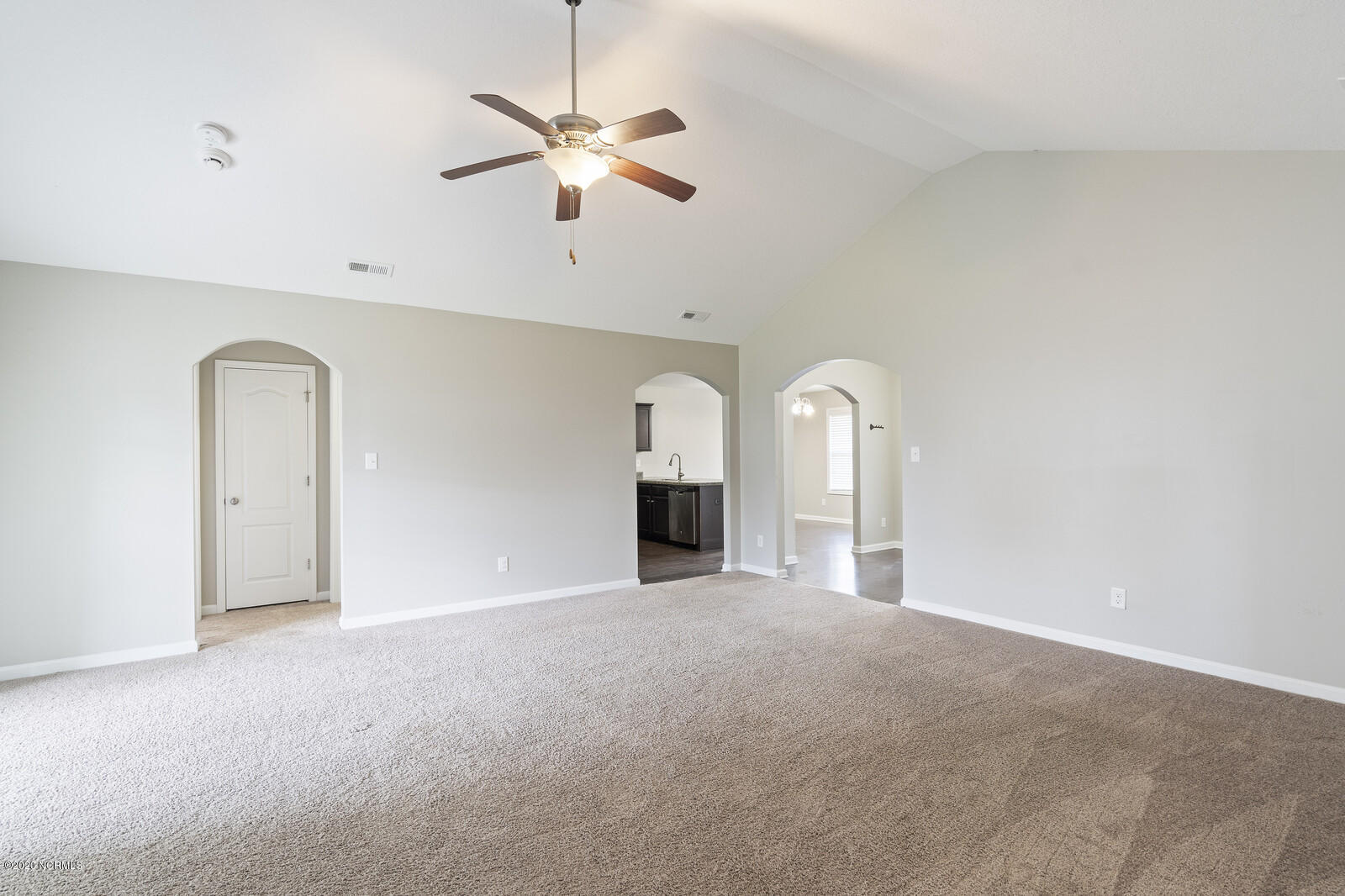 328 Merin Height Road Jacksonville, NC 28546 - Photo 12 of 32 14_DSC03583_mls