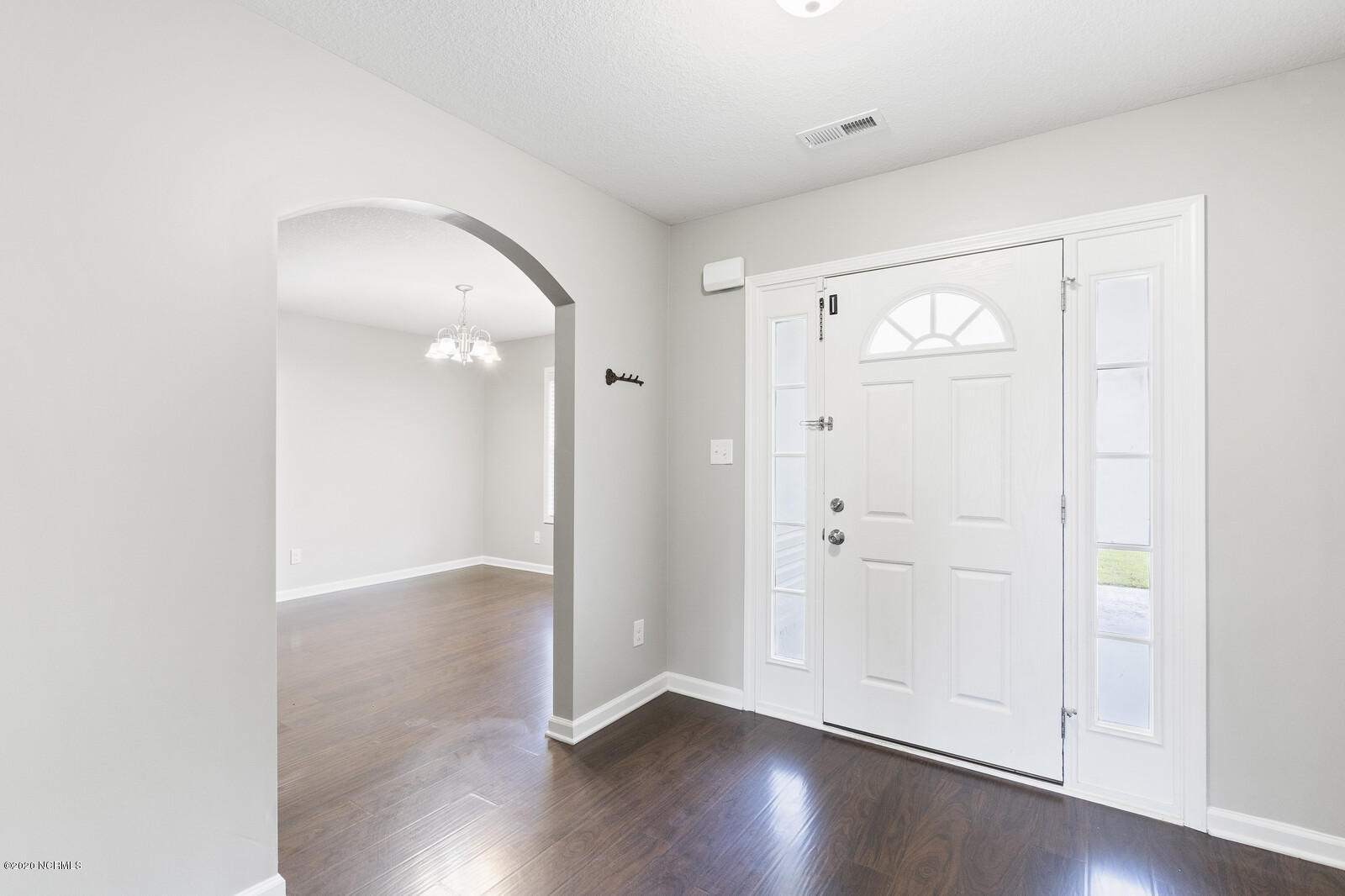 328 Merin Height Road Jacksonville, NC 28546 - Photo 4 of 32 08_DSC03588_mls