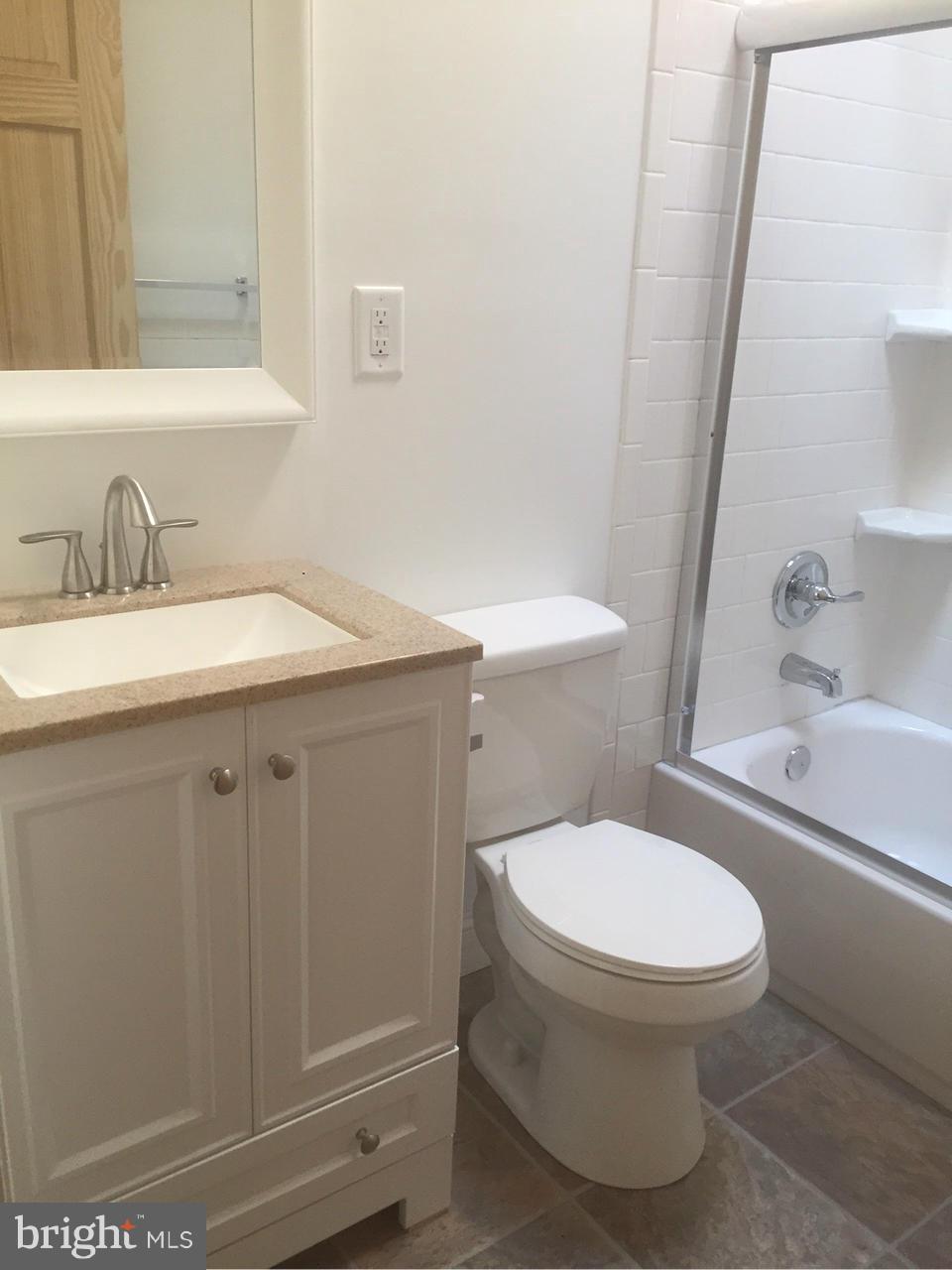 3510 Old York Road Baltimore, MD 21218 - Photo 16 of 20 Upper Level Full Bath