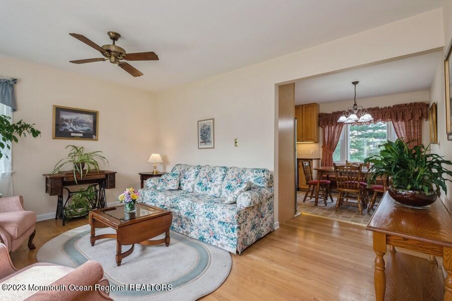 34 Overhill Road Matawan, NJ 07747 - Photo 4 of 24 04_34OverhillRoad_10001_LivingRoom_LowRe