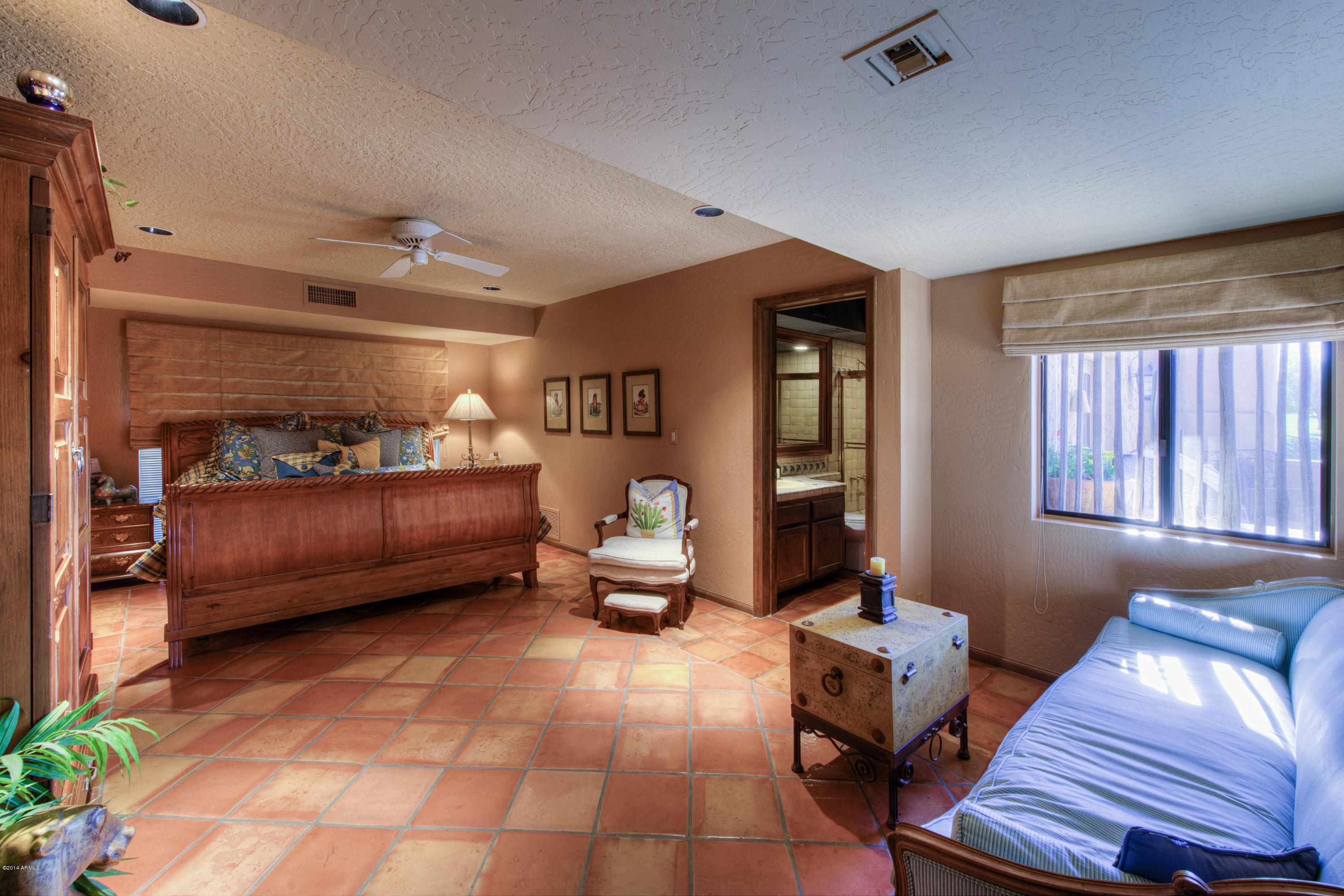 25850 North Lago Lane Rio Verde, AZ 85263 - Photo 16 of 41 016_Guest Bedroom