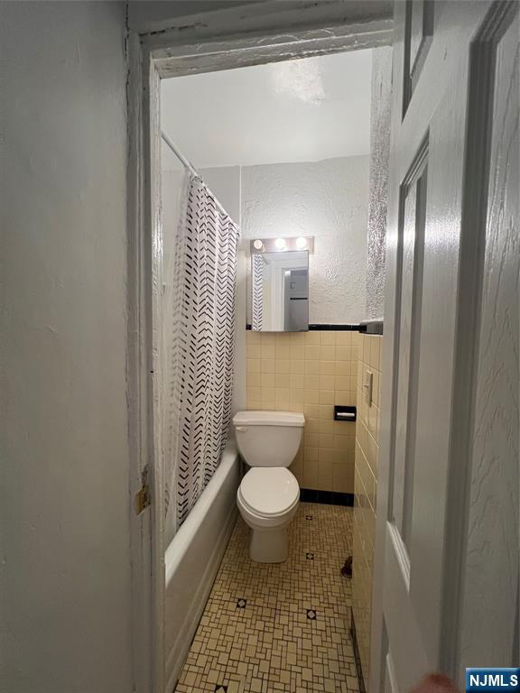 159 Westminster Place, Unit 2 Lodi, NJ 07644 - Photo 4 of 6