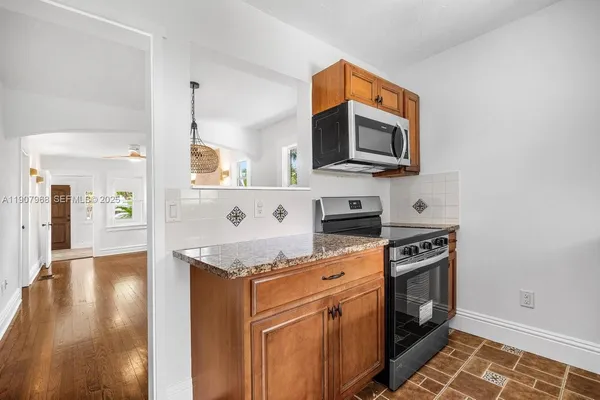 $2,500 | 416 South L Street, Unit 416, Lake Worth, FL 33460