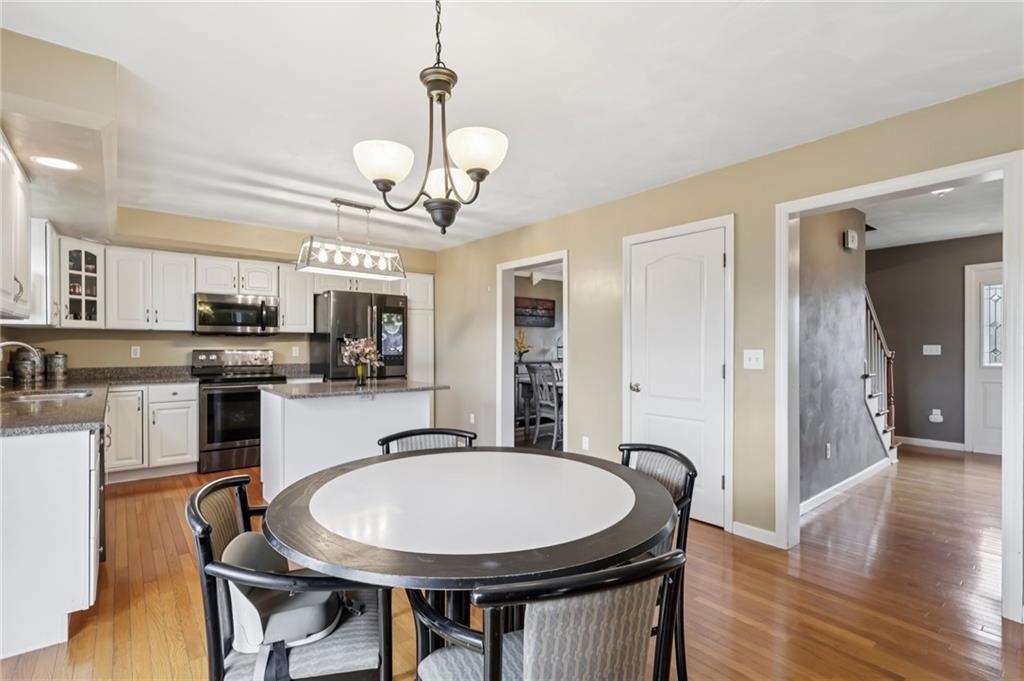 674 Meadowbrook Road Trafford, PA 15085 - Photo 5 of 46 Gallery Image 5