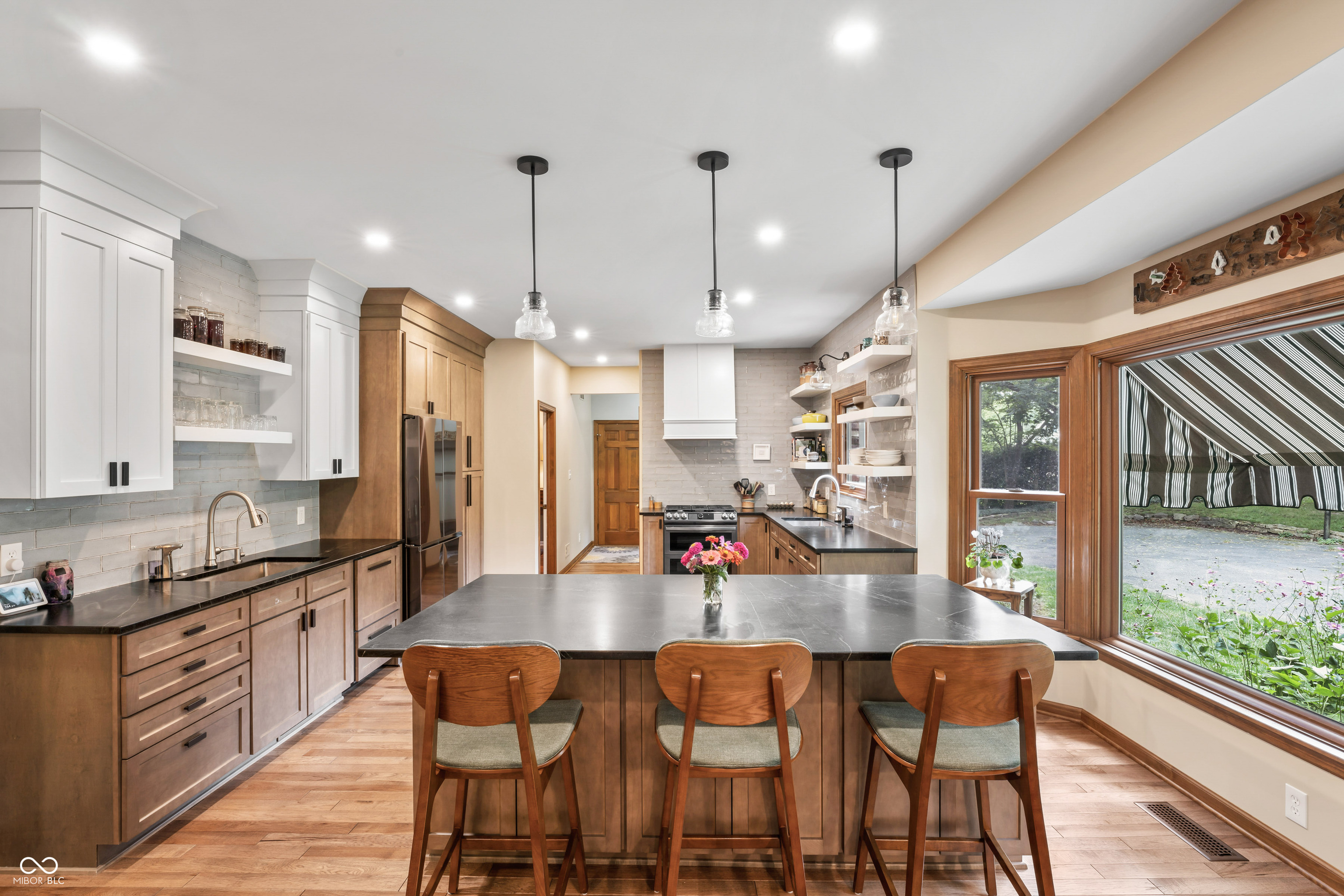 7710 Spring Mill Road Indianapolis, IN 46260 - Photo 15 of 65 Gallery Image 15