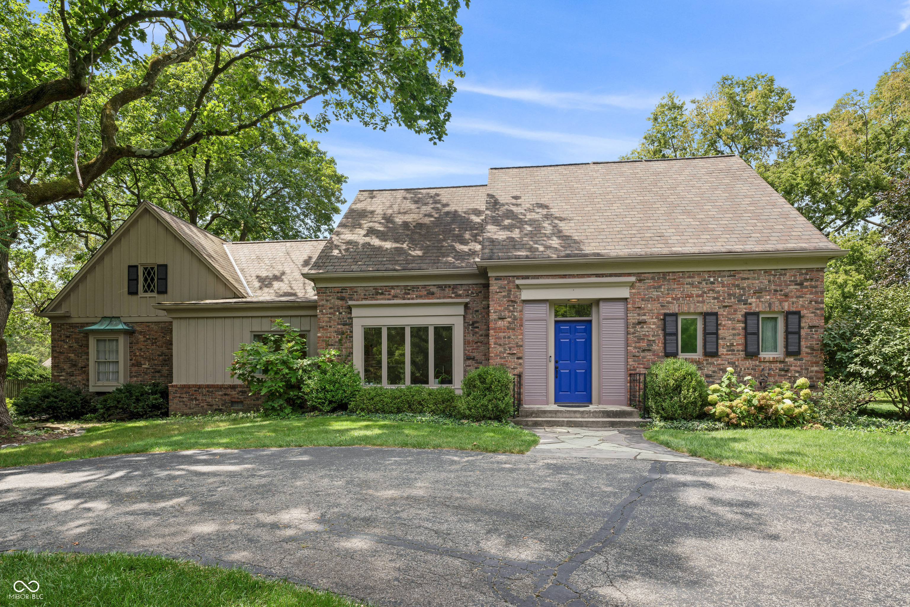 7710 Spring Mill Road Indianapolis, IN 46260 - Photo 2 of 65 Gallery Image 2