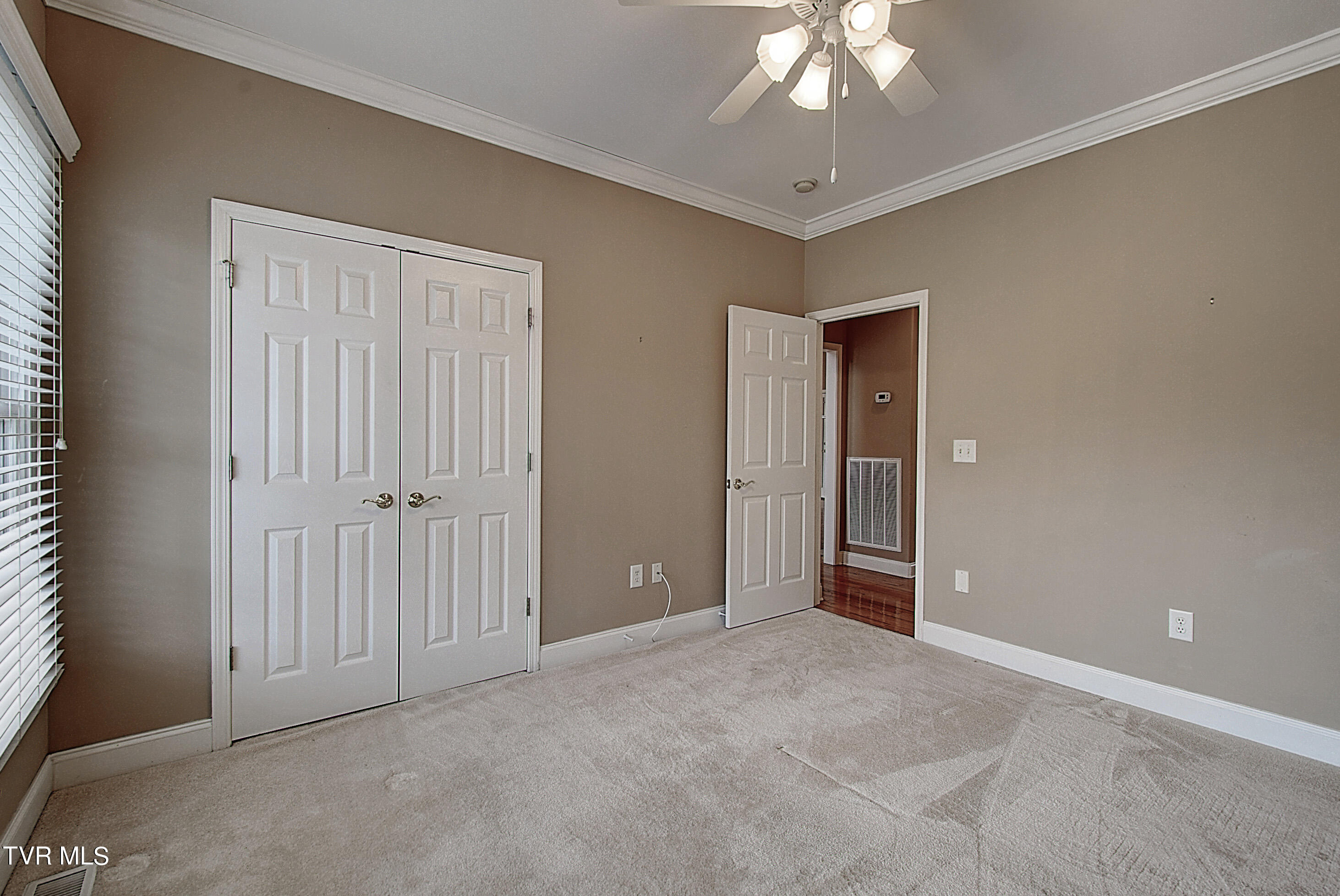 9 Hunters Ridge Road Johnson City, TN 37604 - Photo 26 of 44 DSC_0463And8more