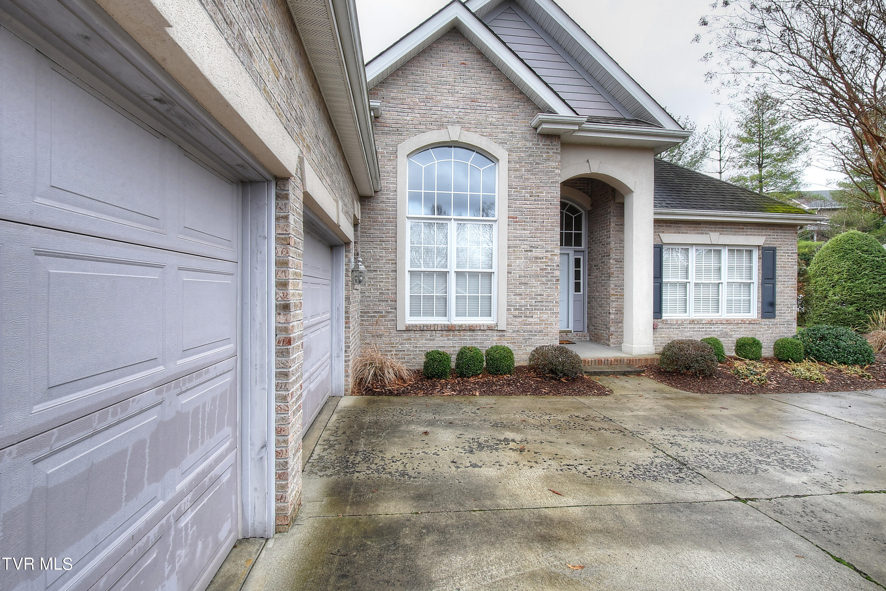 9 Hunters Ridge Road Johnson City, TN 37604 - Photo 4 of 44 DSC_0043_4_5_6_7_8